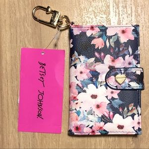 💋 Luv Betsey | Flap Wallet in Navy Floral 🌸 Pattern Vegan Leather Gold Heart